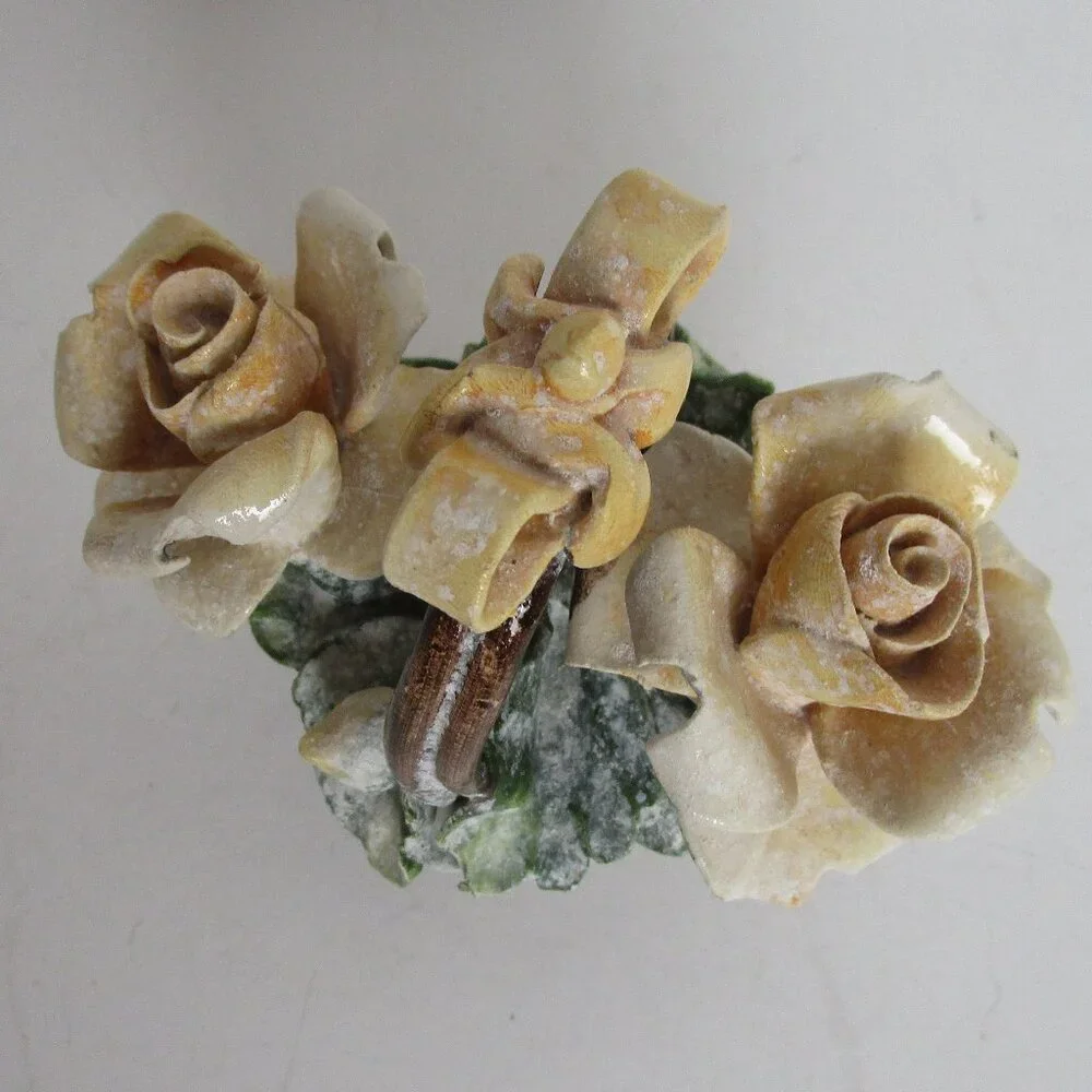 Capodimonte flower basket